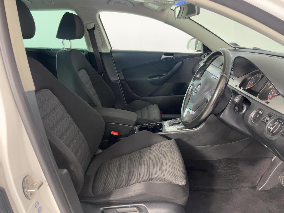 Photo '15' of Volkswagen Passat