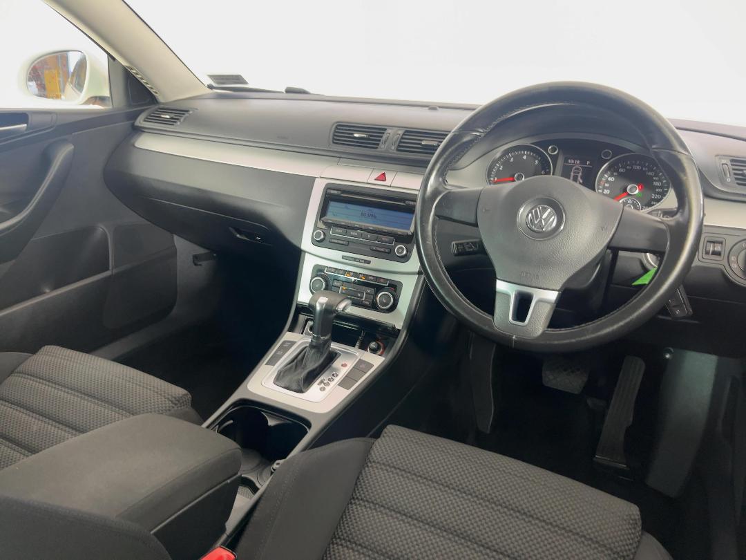 Photo '17' of Volkswagen Passat