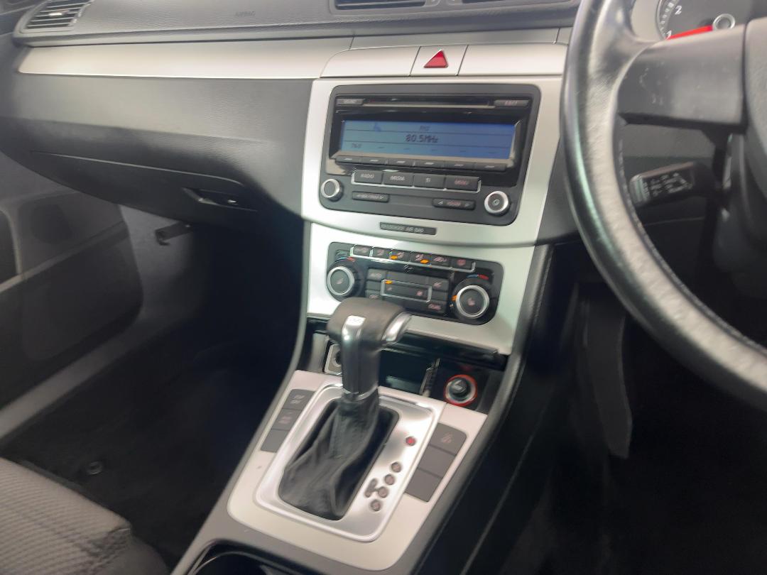 Photo '18' of Volkswagen Passat