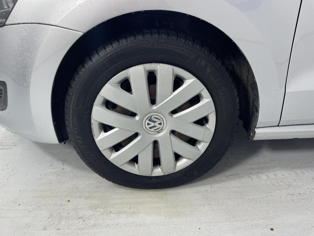 Photo '10' of Volkswagen Polo Photo '10' of Volkswagen Polo