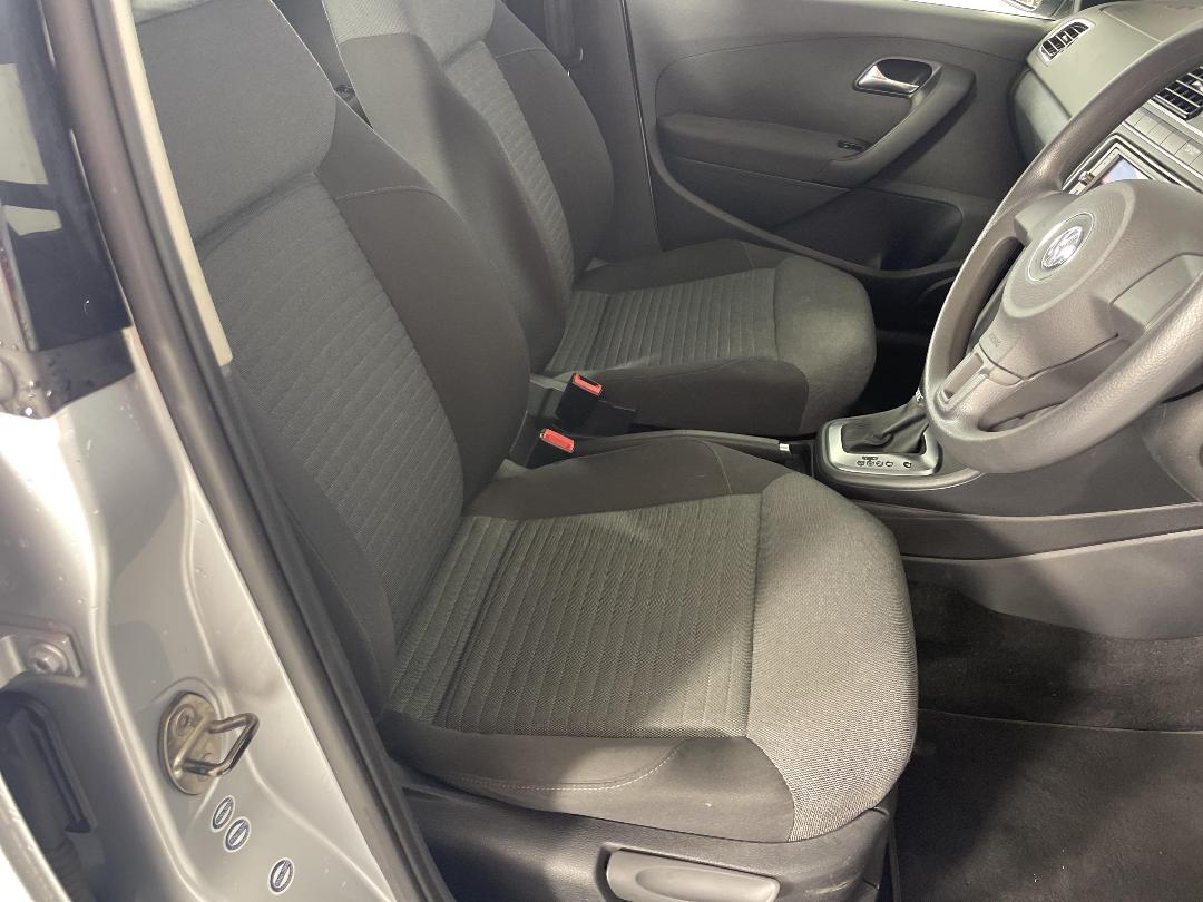 Photo '16' of Volkswagen Polo Photo '16' of Volkswagen Polo