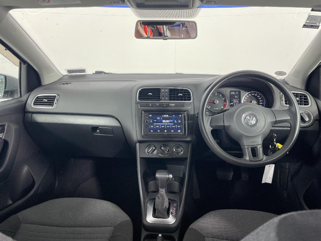 Photo '17' of Volkswagen Polo Photo '17' of Volkswagen Polo