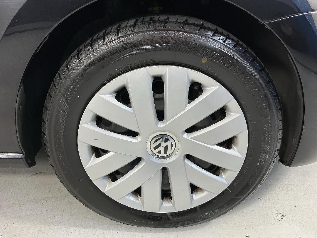 Photo '9' of Volkswagen Polo Photo '9' of Volkswagen Polo