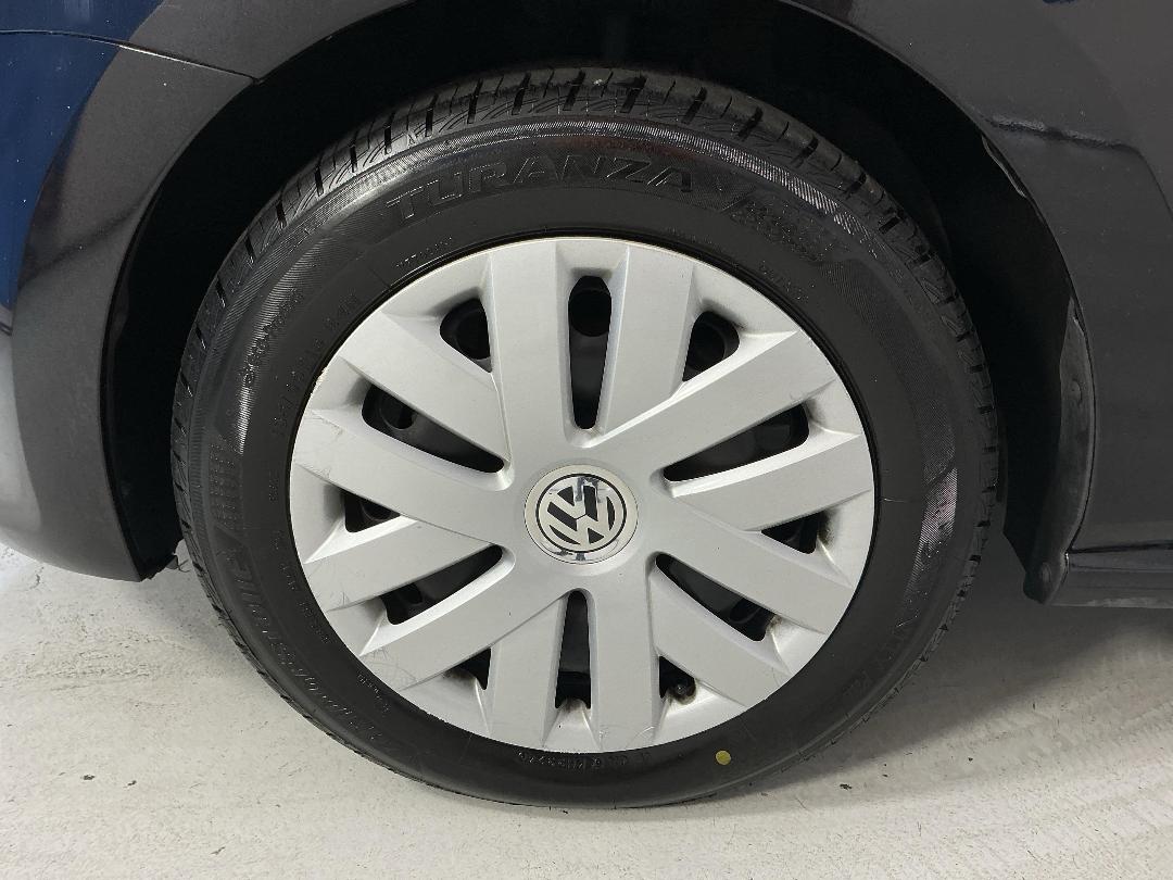 Photo '10' of Volkswagen Polo Photo '10' of Volkswagen Polo