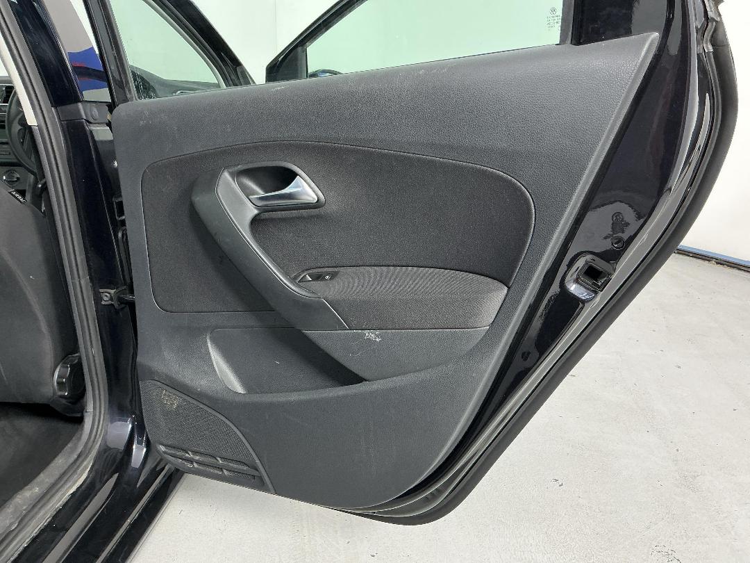 Photo '19' of Volkswagen Polo Photo '19' of Volkswagen Polo