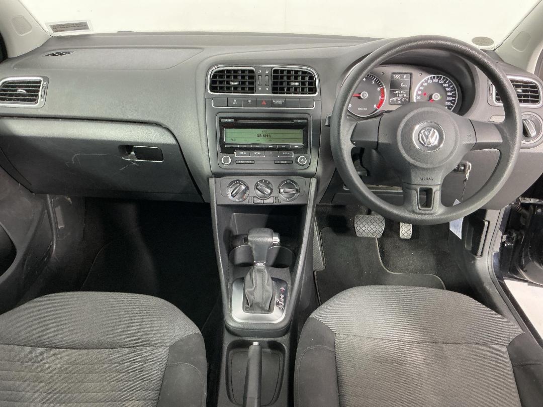 Photo '17' of Volkswagen Polo Photo '17' of Volkswagen Polo