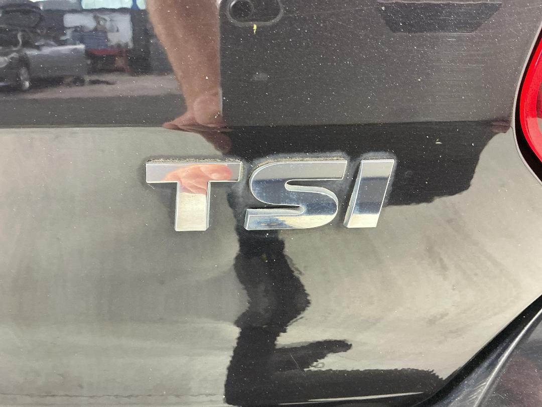 Photo '27' of Volkswagen Polo Photo '27' of Volkswagen Polo