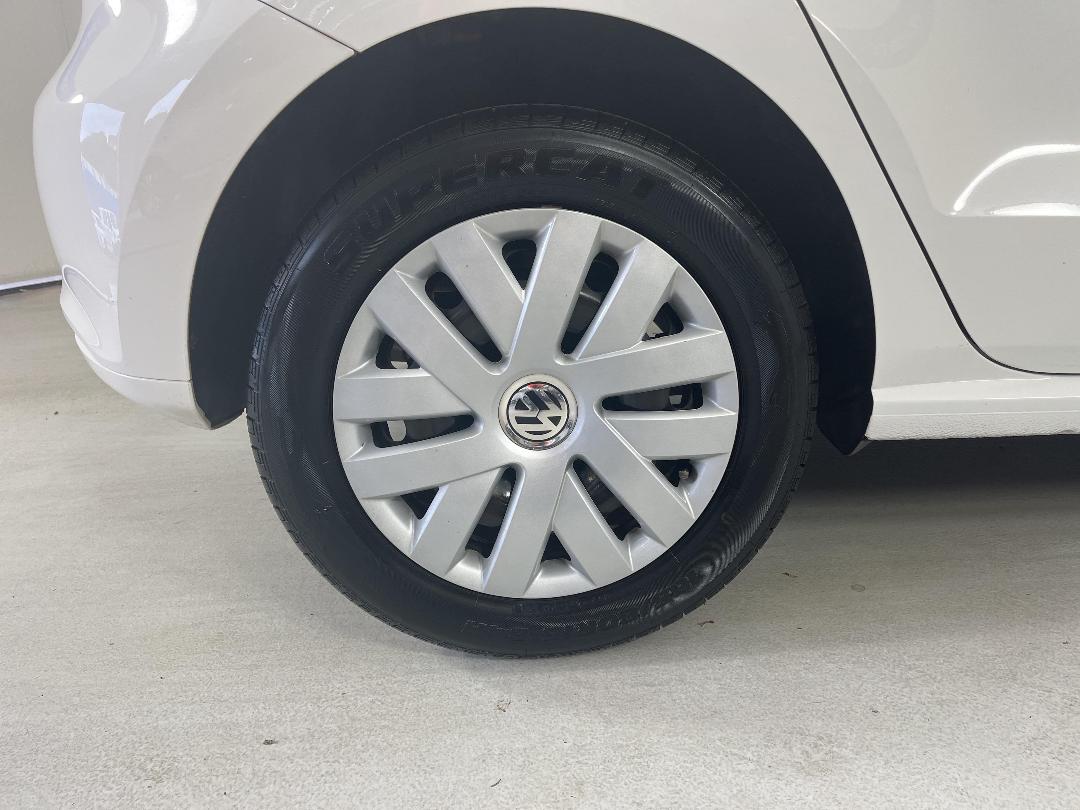 Photo '12' of Volkswagen Polo