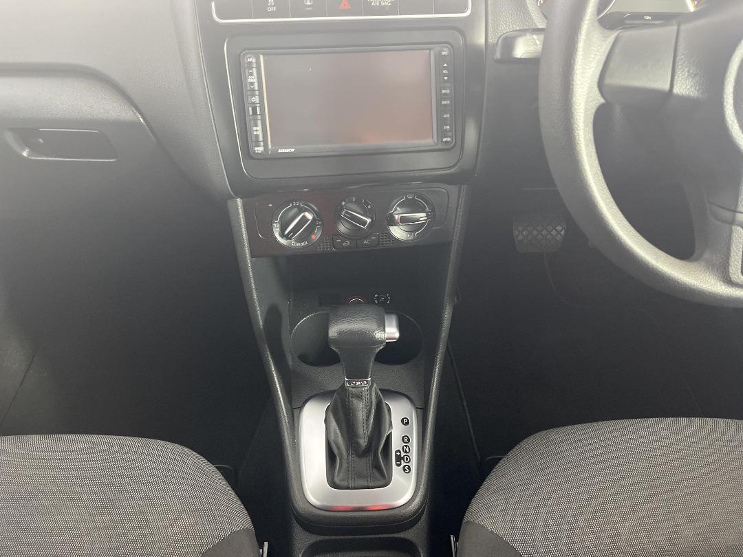 Photo '18' of Volkswagen Polo