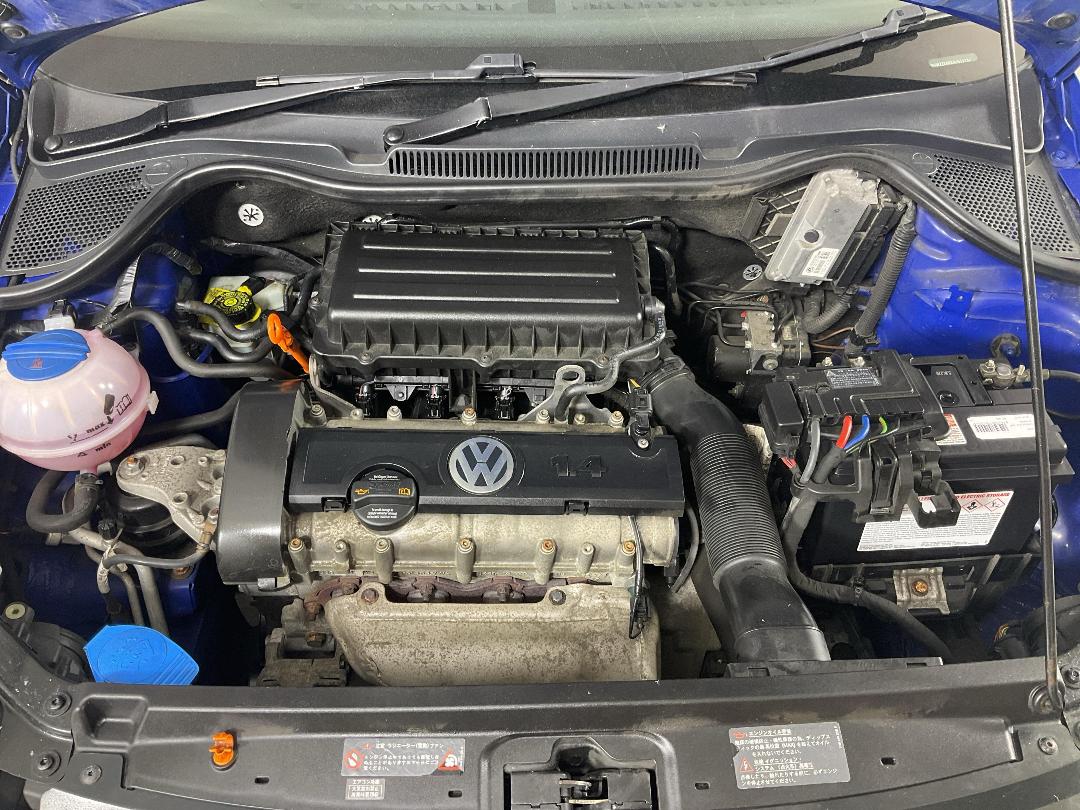 Photo '13' of Volkswagen Polo Photo '13' of Volkswagen Polo