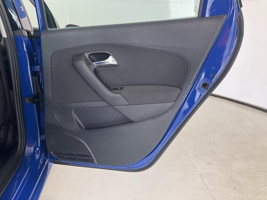 Photo '19' of Volkswagen Polo Photo '19' of Volkswagen Polo