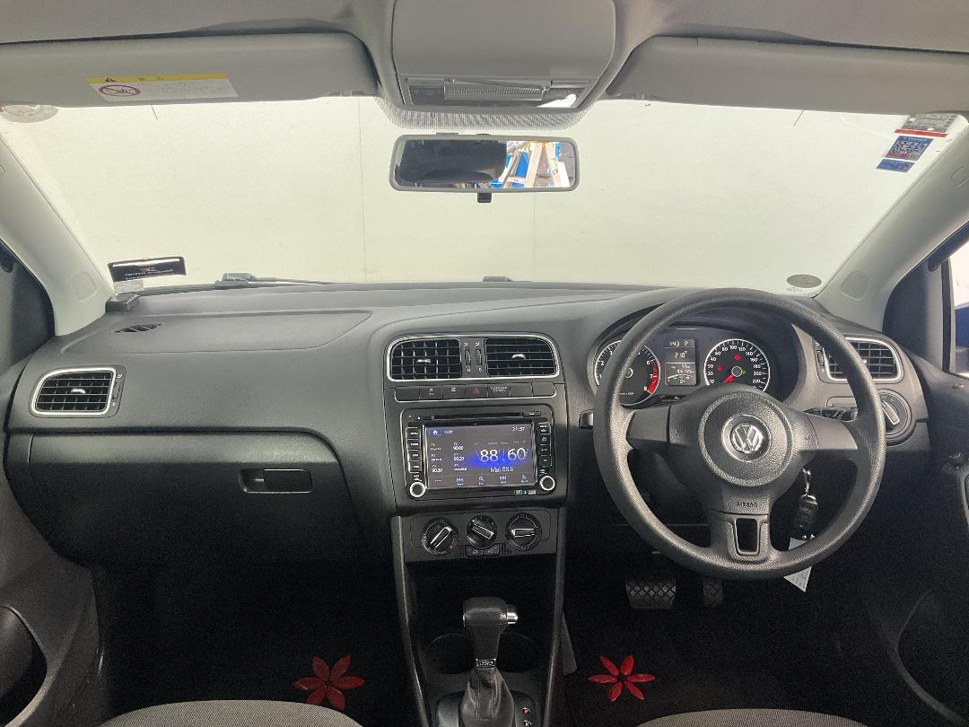 Photo '17' of Volkswagen Polo Photo '17' of Volkswagen Polo