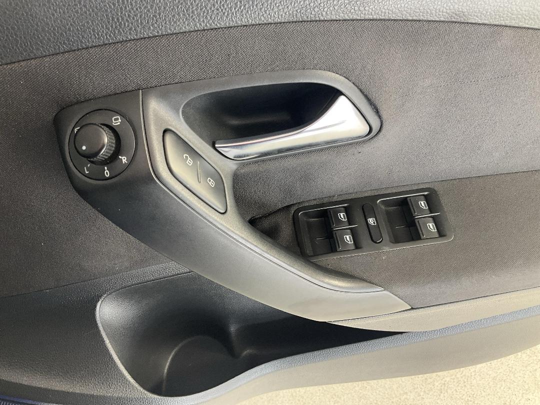 Photo '27' of Volkswagen Polo Photo '27' of Volkswagen Polo