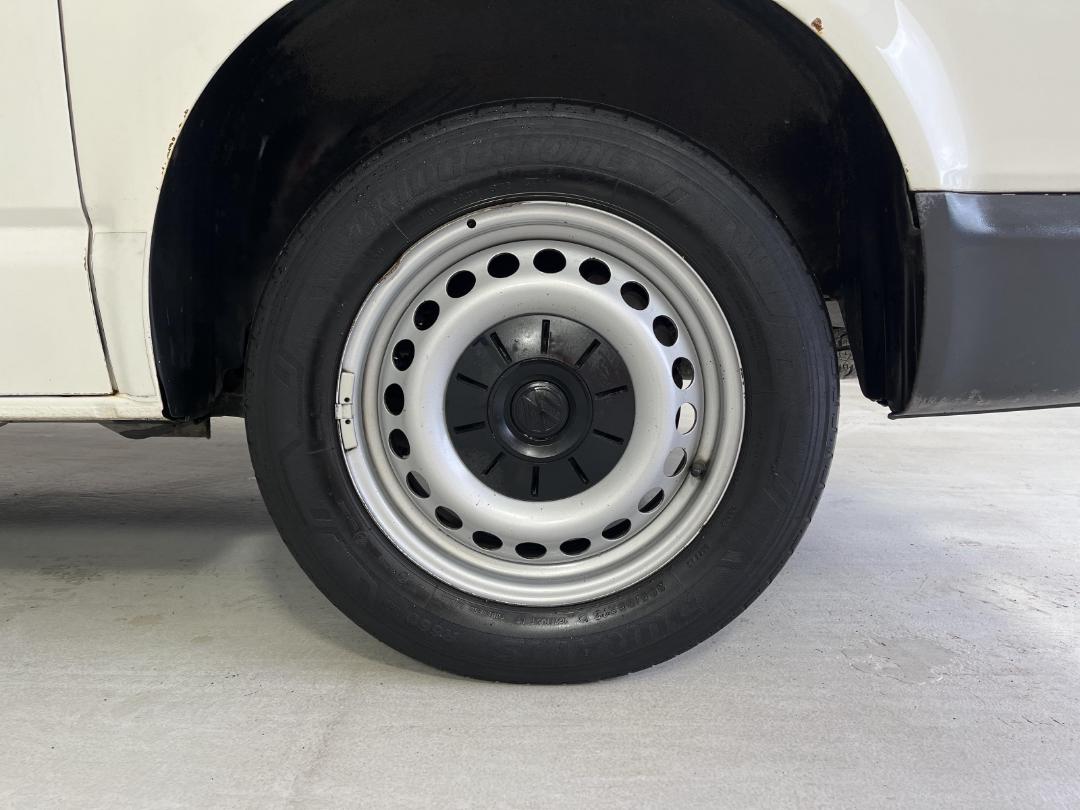 Photo '11' of Volkswagen T5 Photo '11' of Volkswagen T5