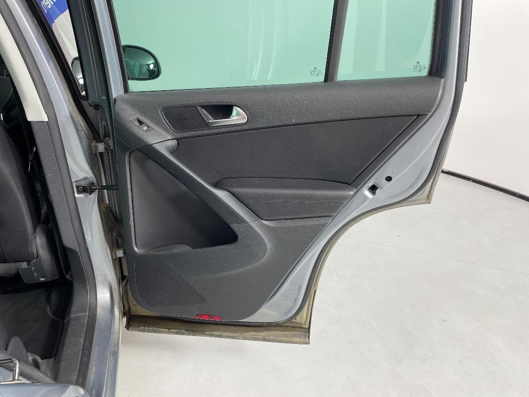 Photo '19' of Volkswagen Tiguan Photo '19' of Volkswagen Tiguan