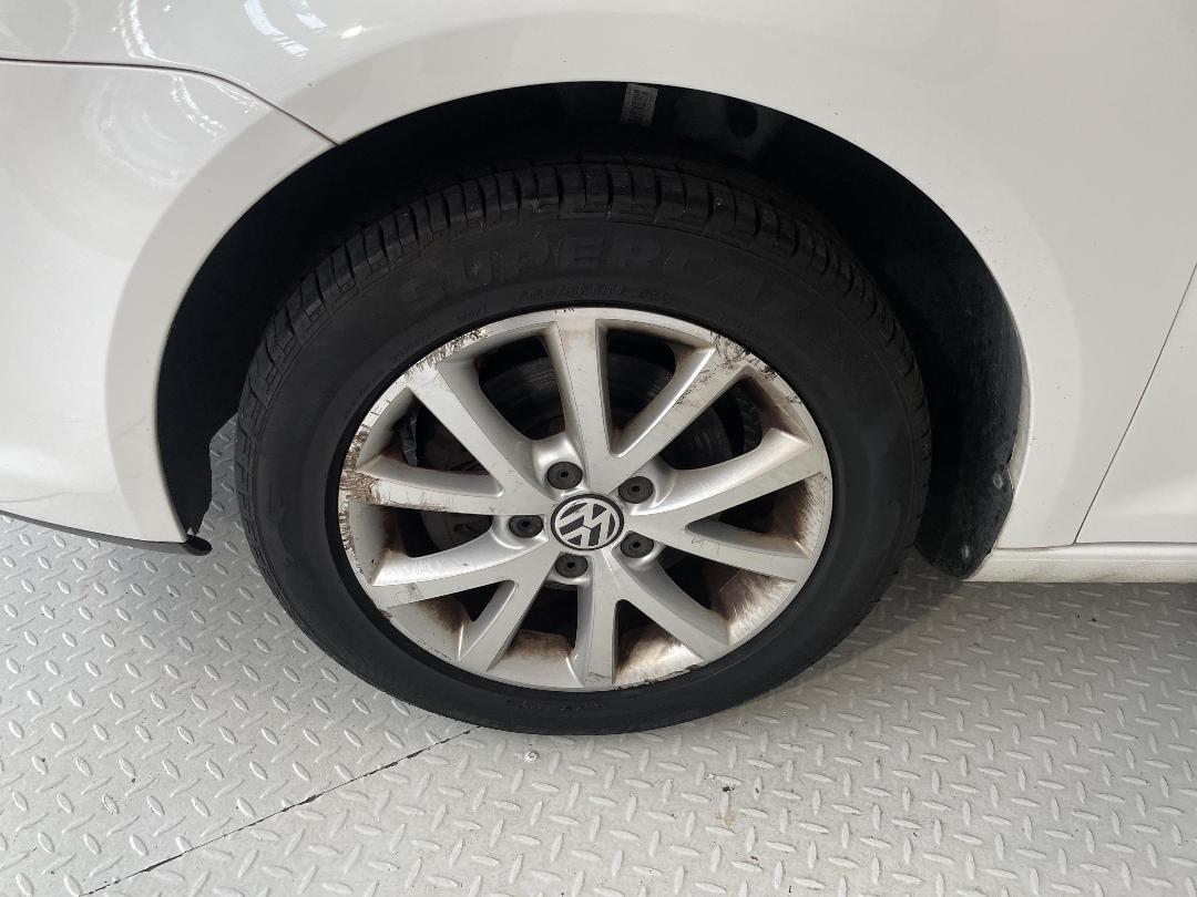 Photo '10' of Volkswagen Touran