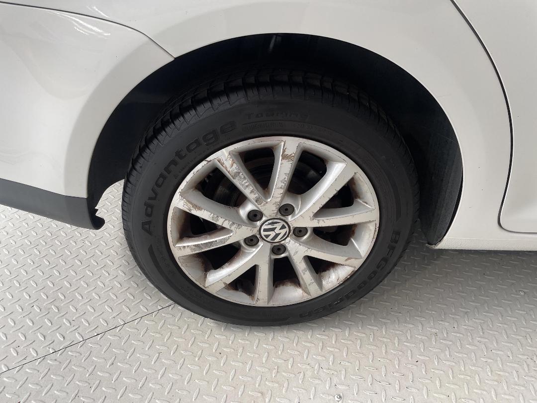 Photo '12' of Volkswagen Touran