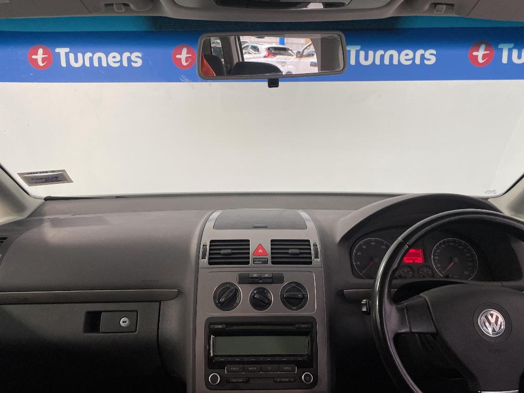 Photo '17' of Volkswagen Touran