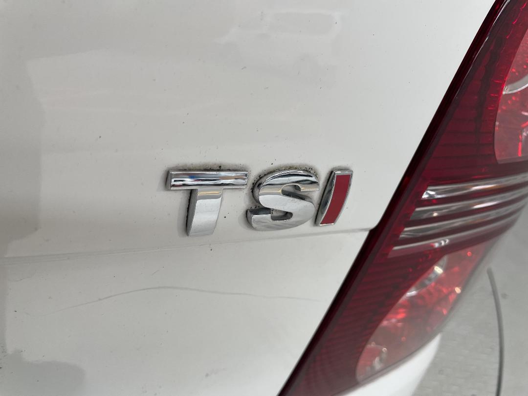 Photo '33' of Volkswagen Touran