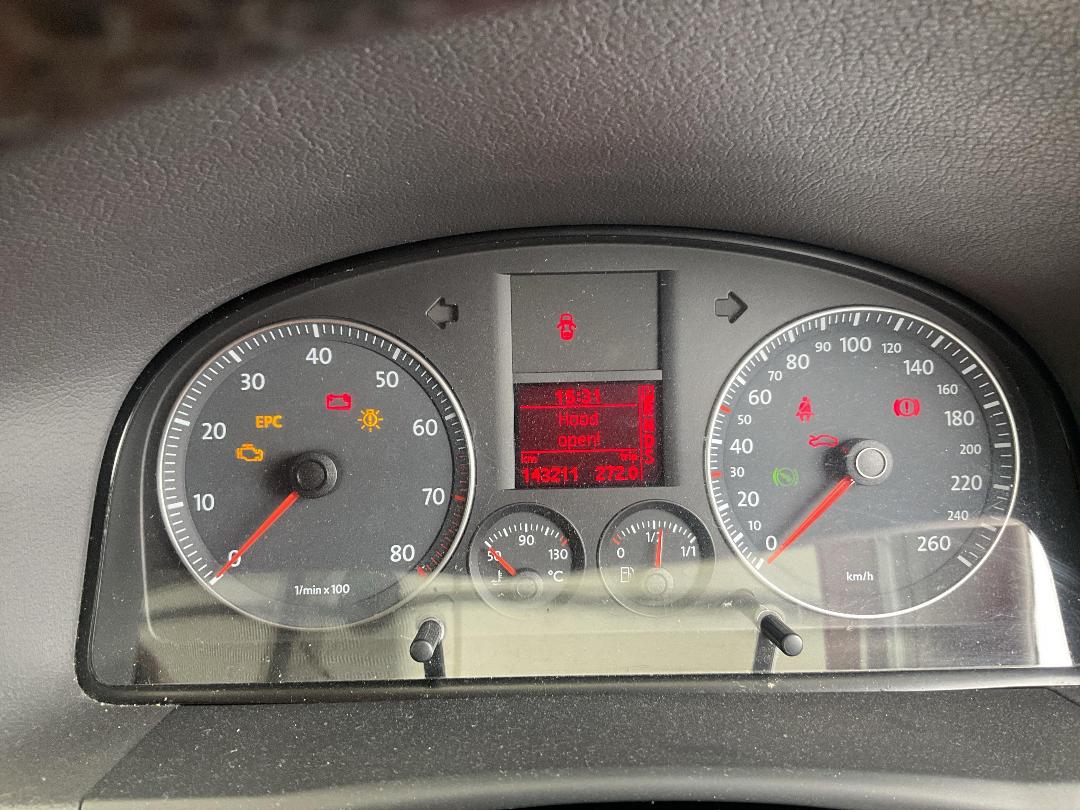 Photo '8' of Volkswagen Touran