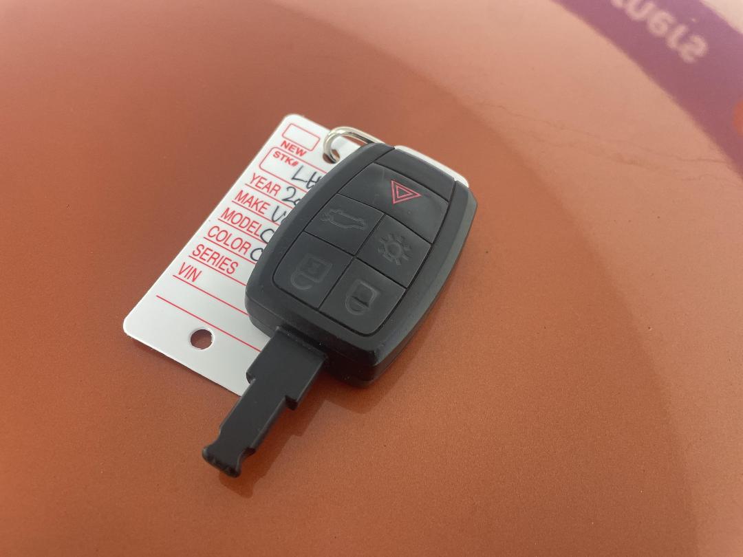 Photo '21' of Volvo C30