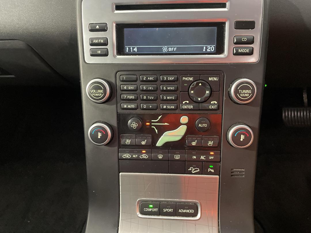 Photo '28' of Volvo XC70 Photo '28' of Volvo XC70