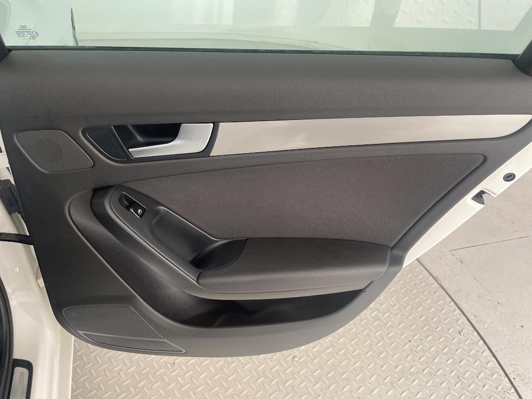 Photo '19' of Audi A4 Photo '19' of Audi A4