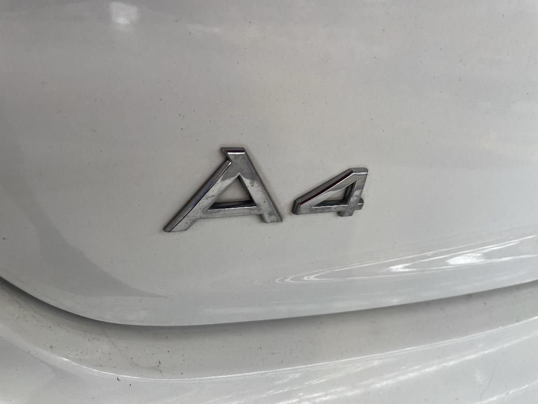 Photo '36' of Audi A4 Photo '36' of Audi A4