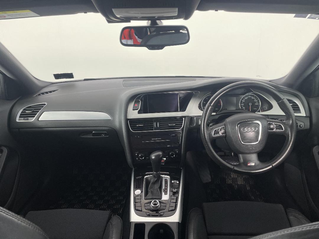 Photo '17' of Audi A4 Photo '17' of Audi A4