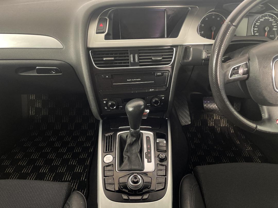 Photo '18' of Audi A4 Photo '18' of Audi A4