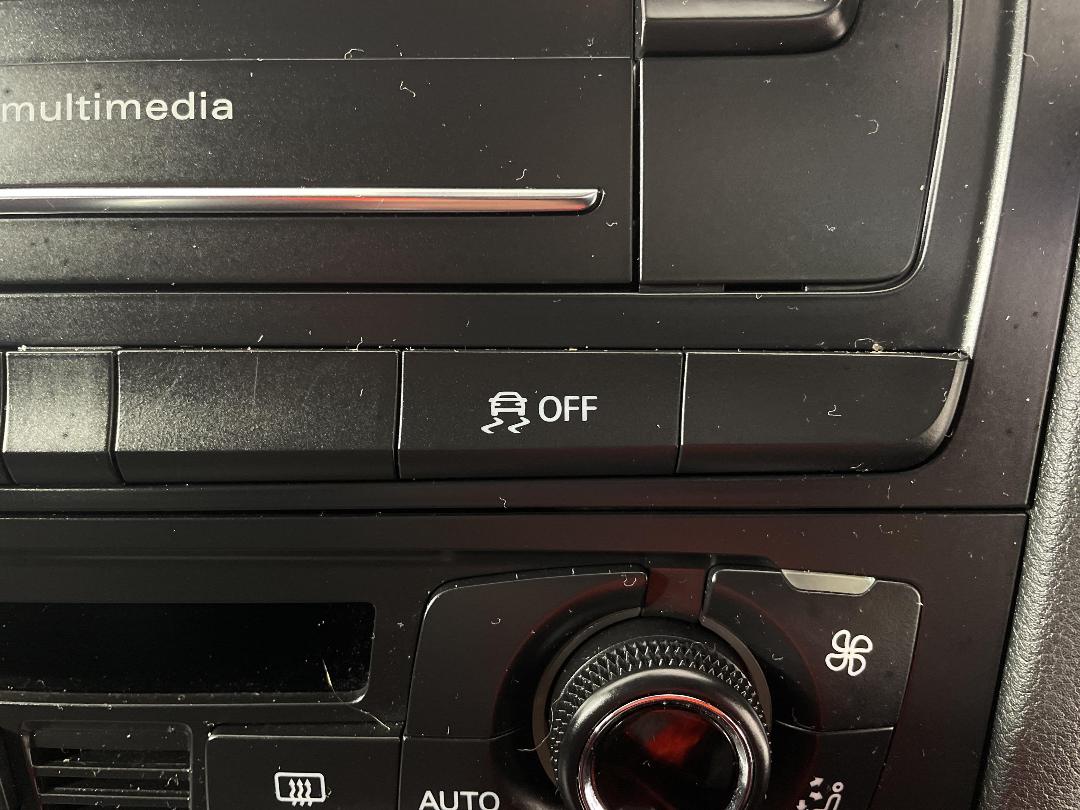 Photo '28' of Audi A4 Photo '28' of Audi A4