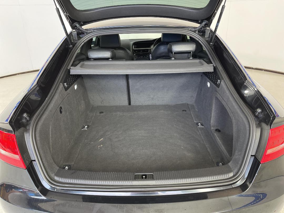 Photo '14' of Audi A5 Photo '14' of Audi A5