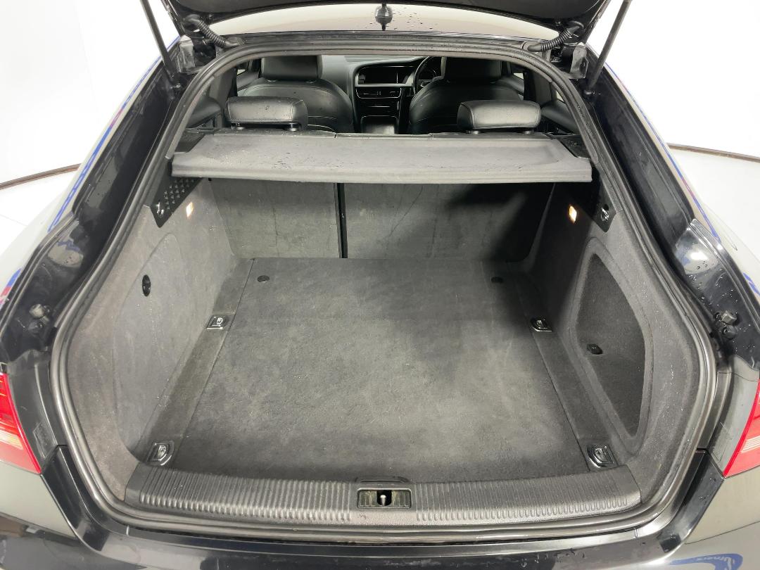 Photo '14' of Audi A5 Photo '14' of Audi A5