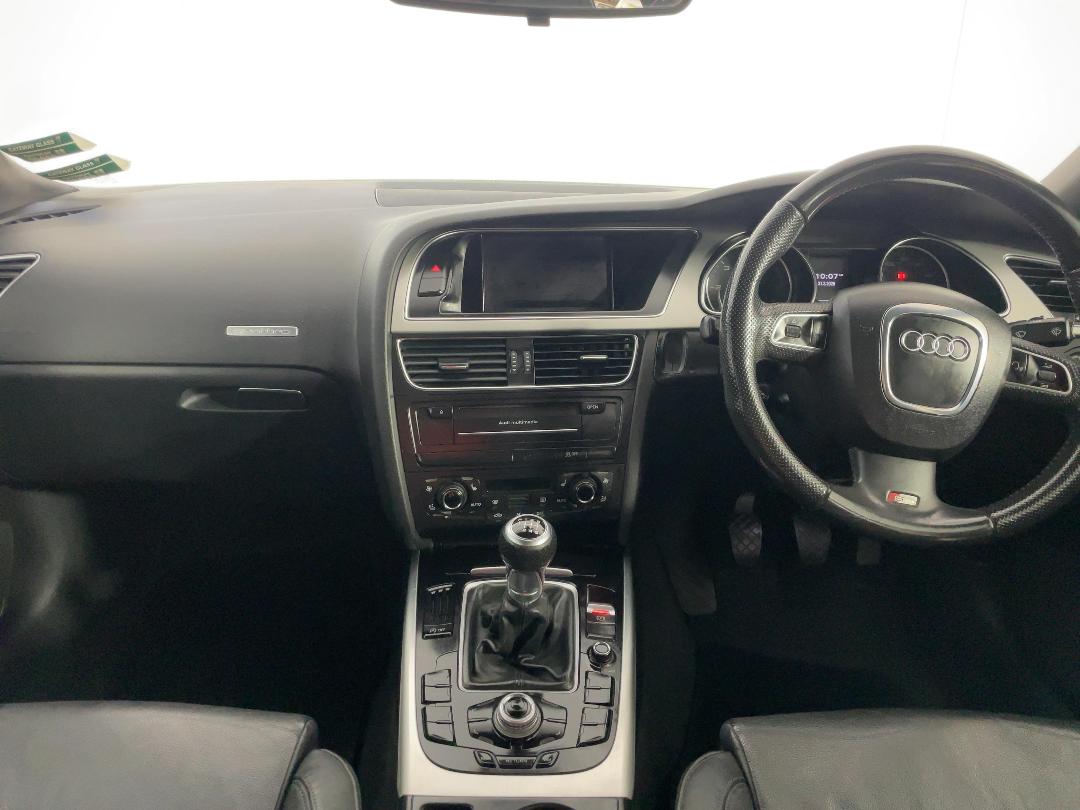 Photo '17' of Audi A5 Photo '17' of Audi A5