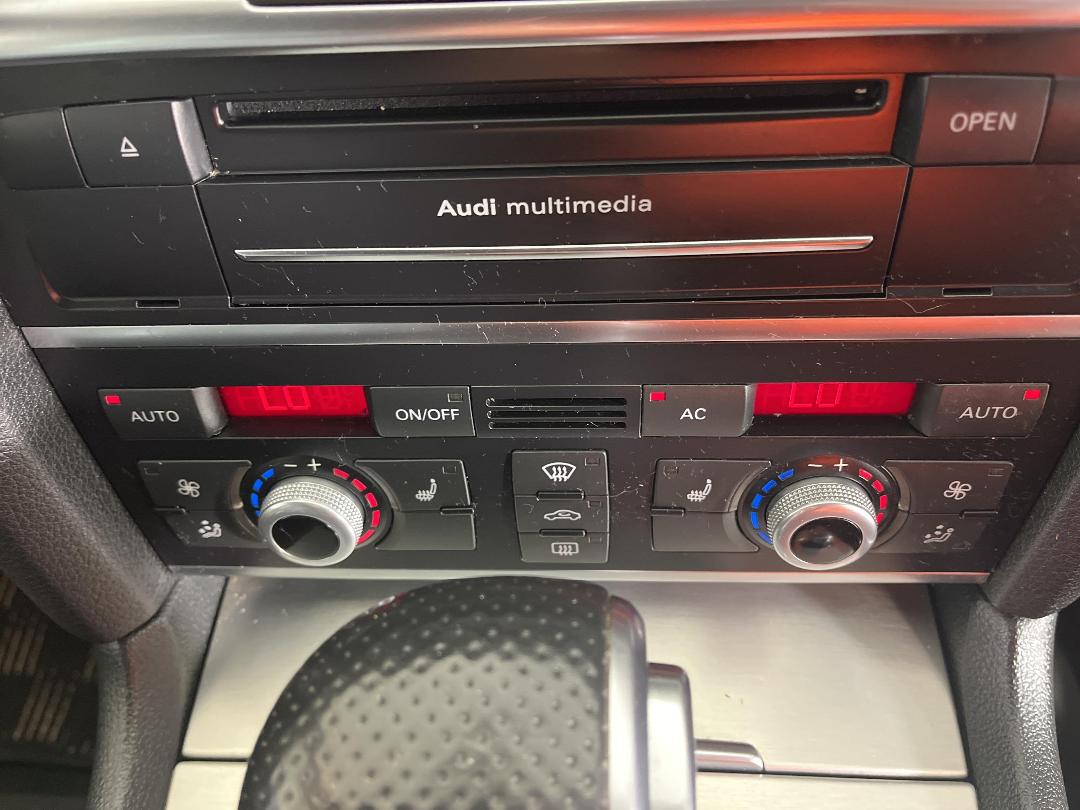 Photo '24' of Audi Q7