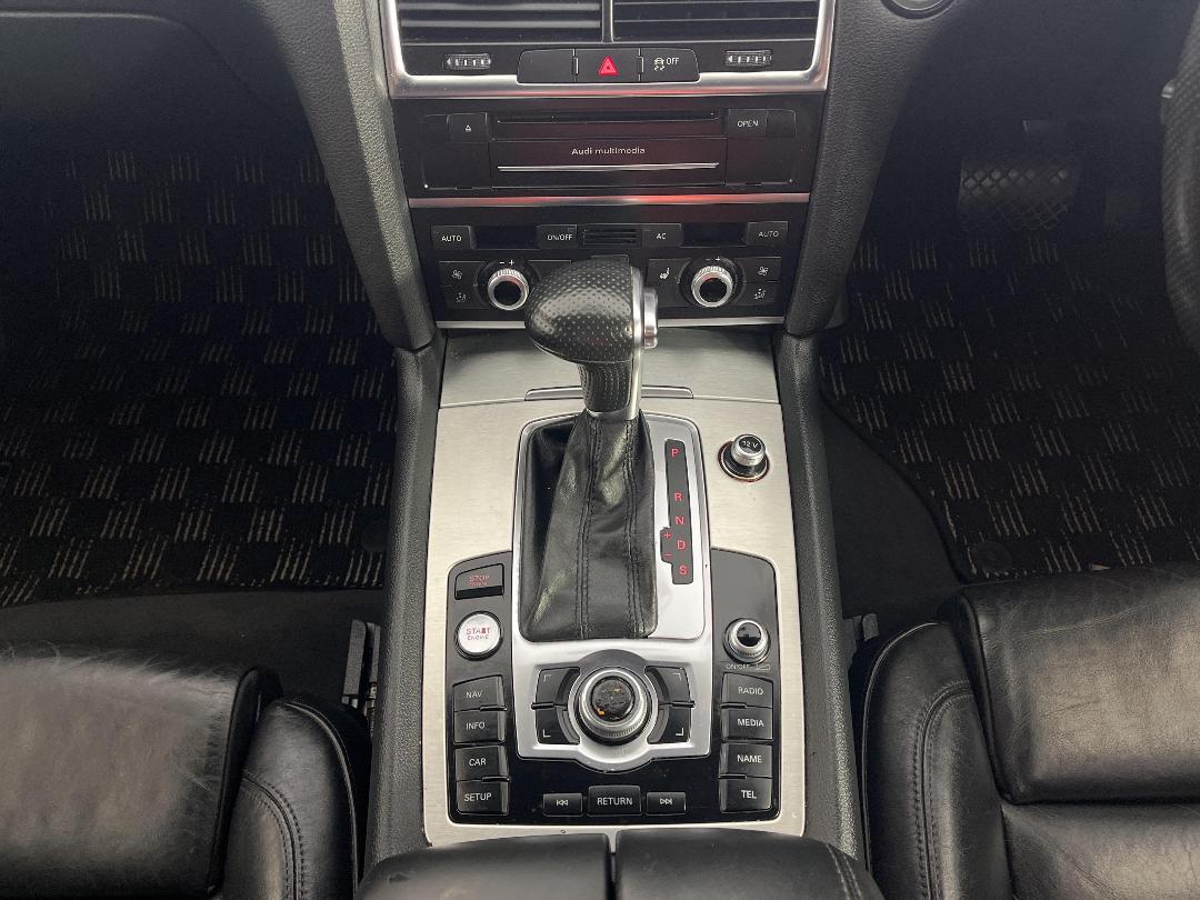 Photo '18' of Audi Q7