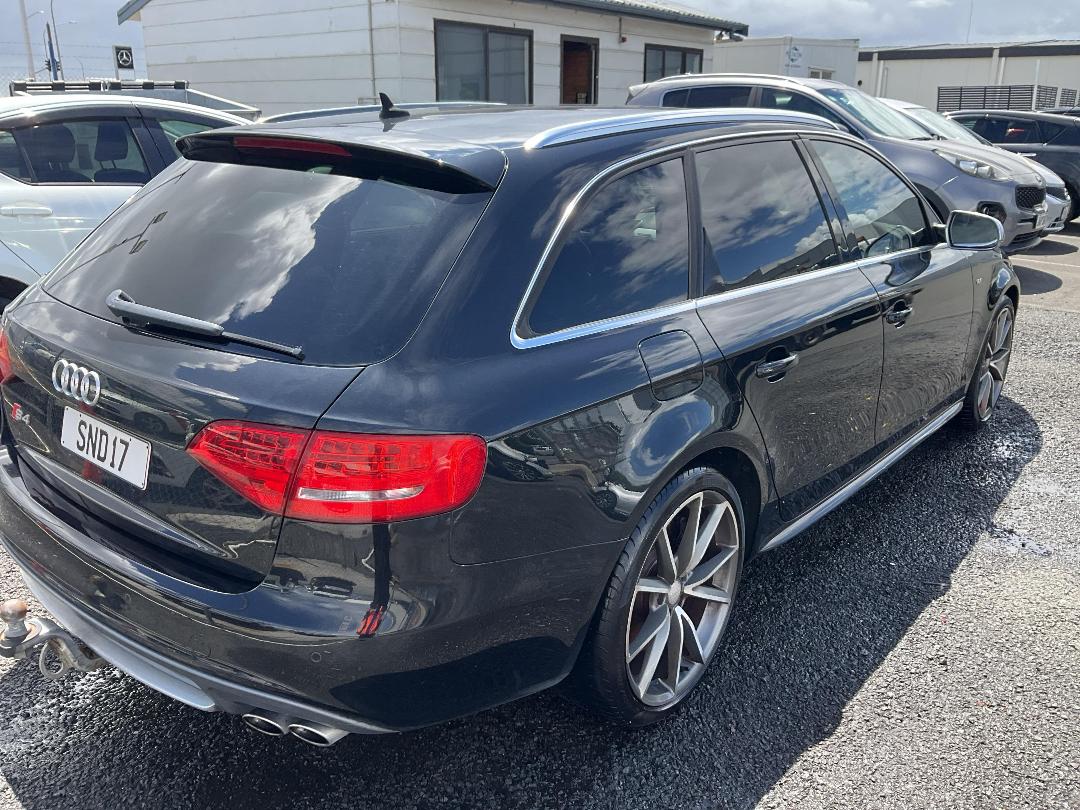 Photo '5' of Audi S4