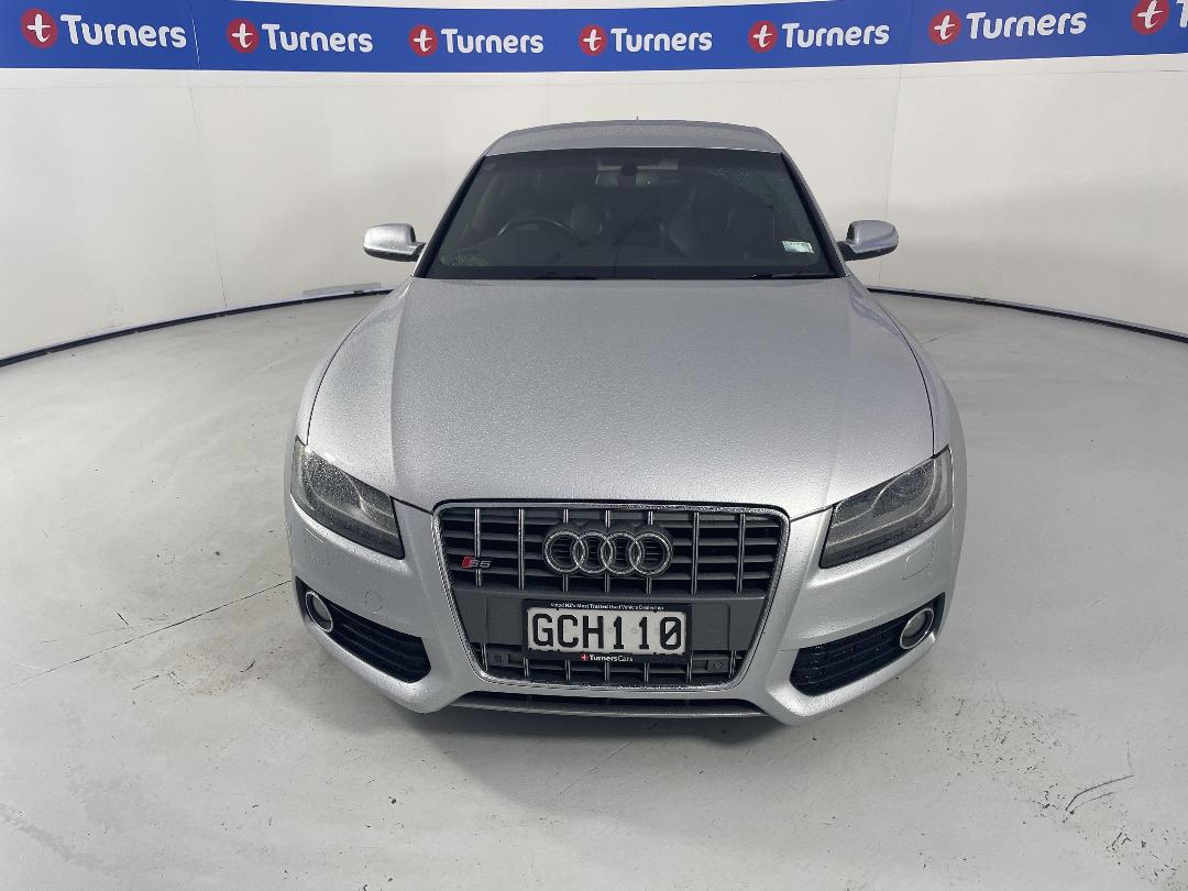 Photo '2' of Audi S5 Photo '2' of Audi S5