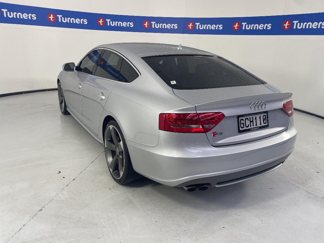 Photo '5' of Audi S5 Photo '5' of Audi S5