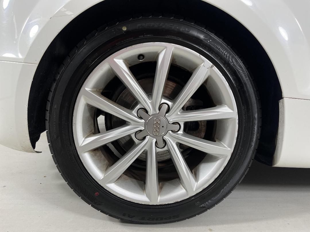 Photo '12' of Audi TT Photo '12' of Audi TT