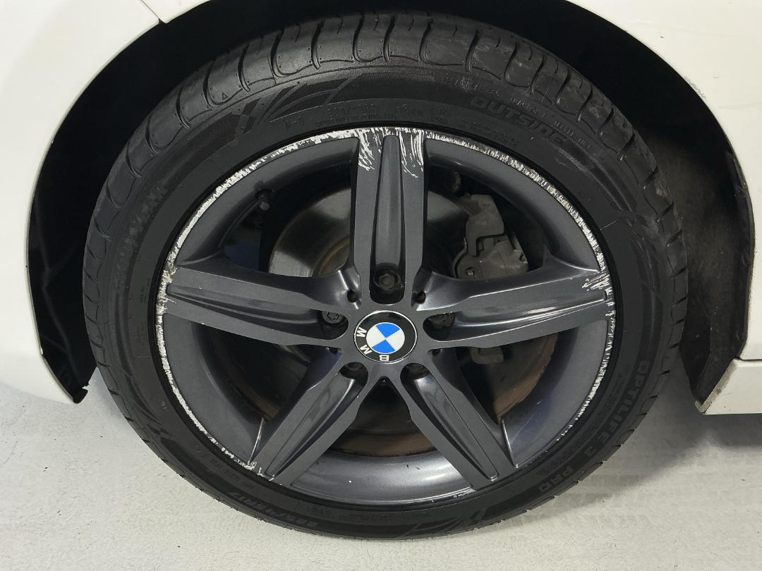 Photo '10' of BMW 1 Series Photo '10' of BMW 1 Series