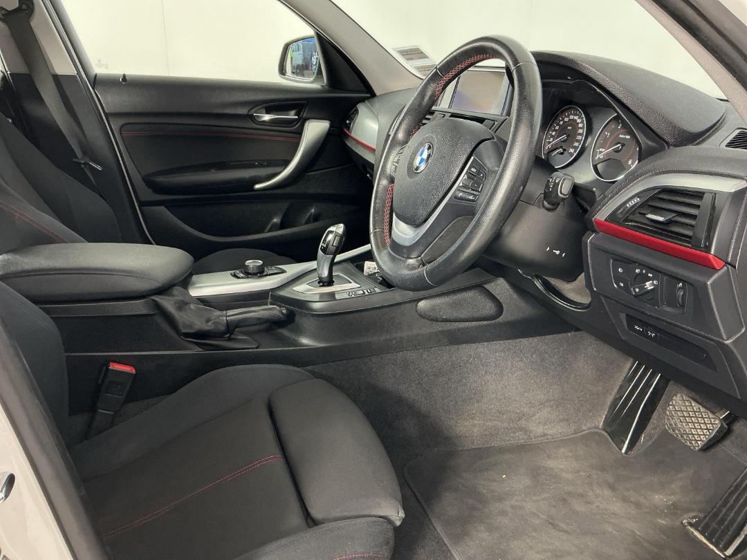 Photo '16' of BMW 1 Series Photo '16' of BMW 1 Series