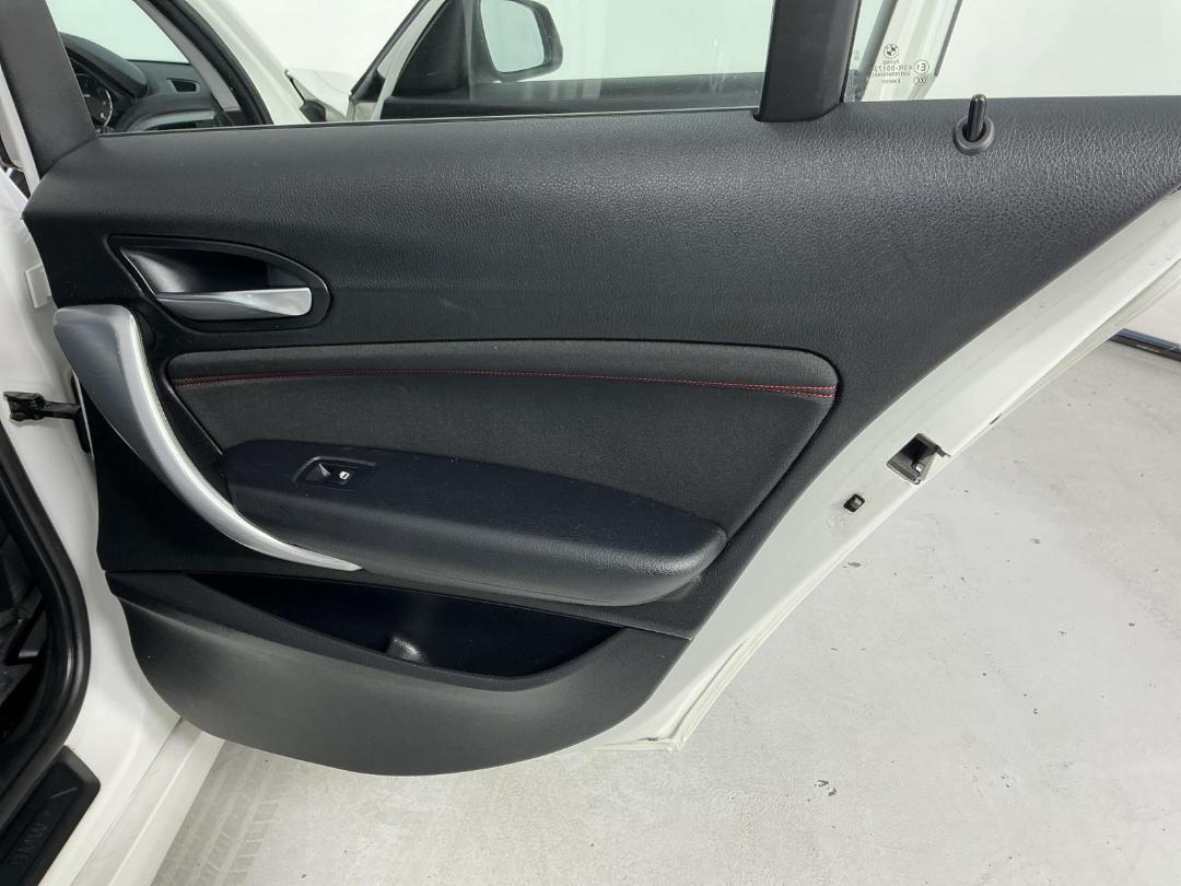 Photo '19' of BMW 1 Series Photo '19' of BMW 1 Series