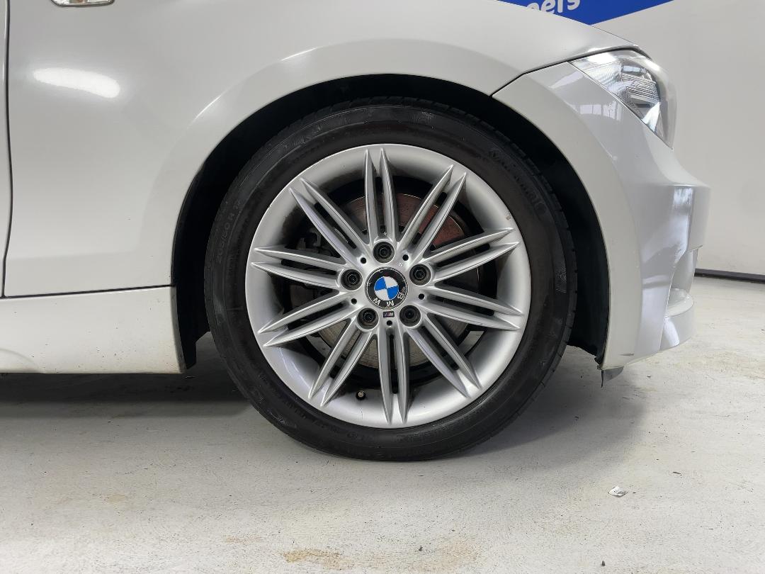 Photo '9' of BMW 1 Series Photo '9' of BMW 1 Series