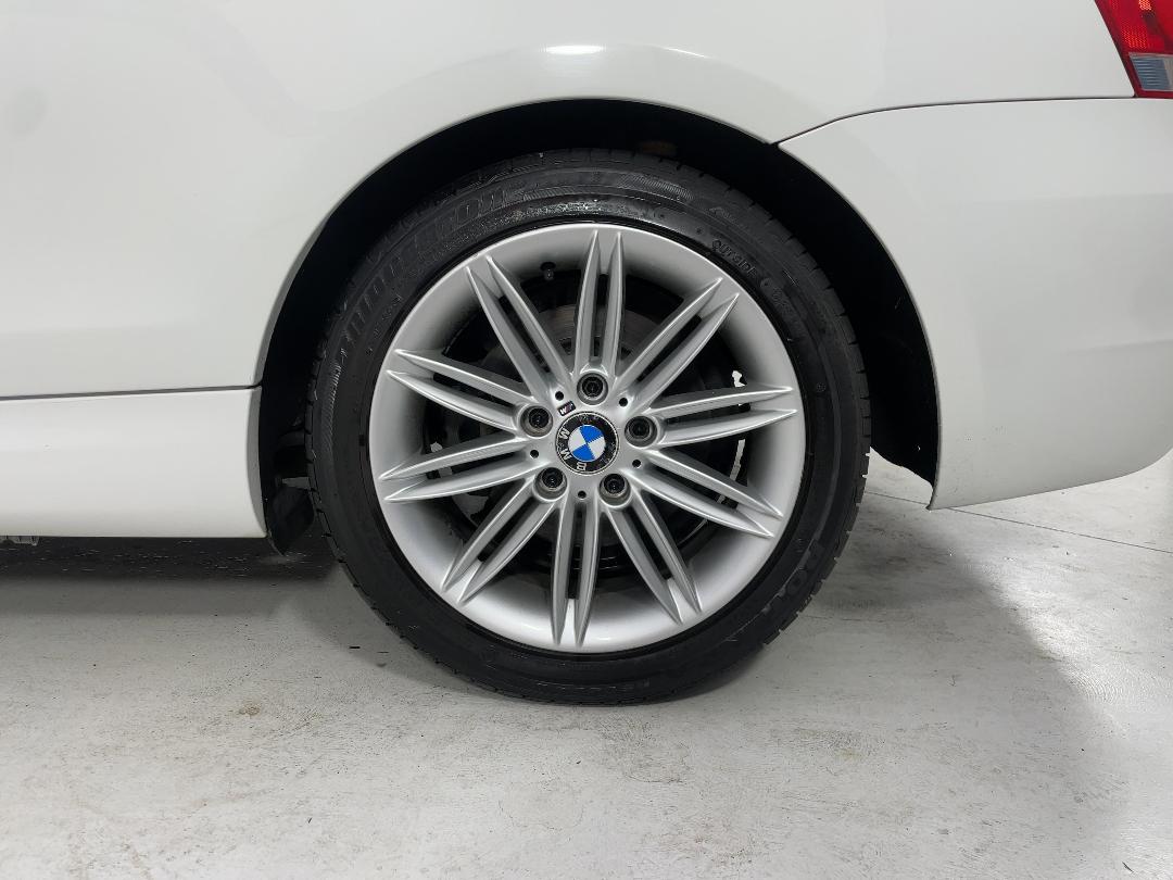 Photo '11' of BMW 1 Series Photo '11' of BMW 1 Series