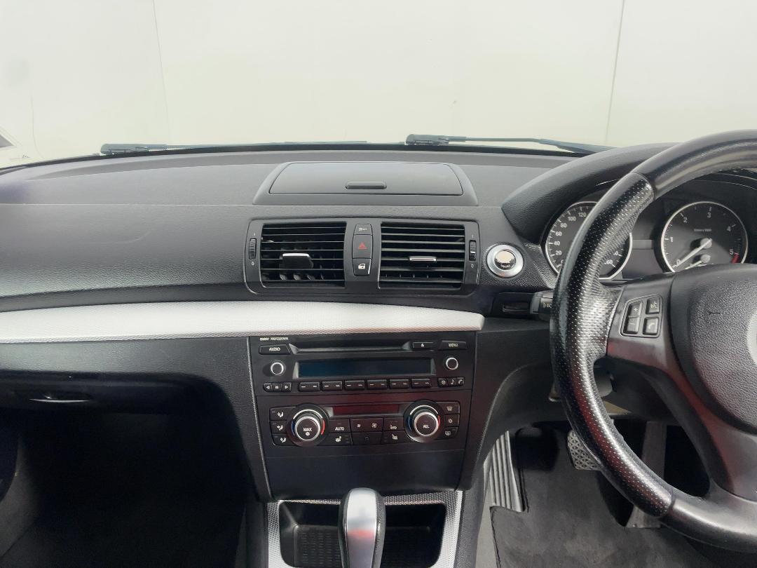 Photo '17' of BMW 1 Series Photo '17' of BMW 1 Series