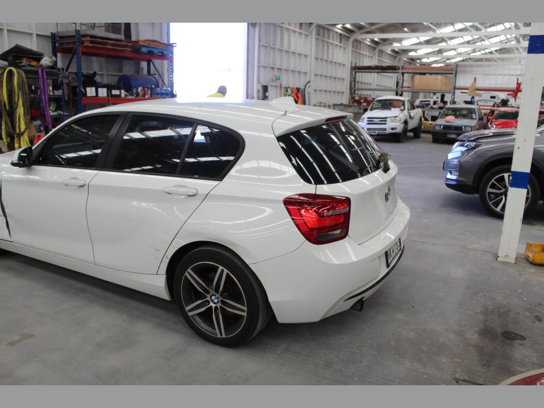 Photo '9' of BMW 116I Sport