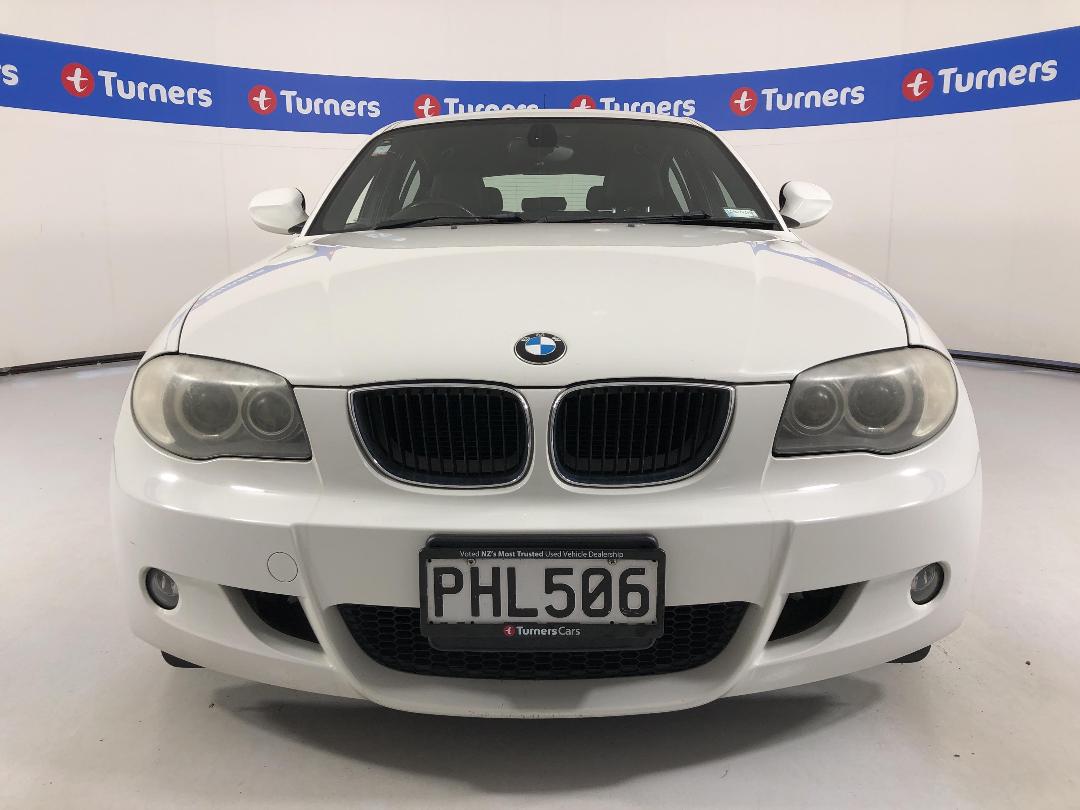 Photo '2' of BMW 120I Photo '2' of BMW 120I