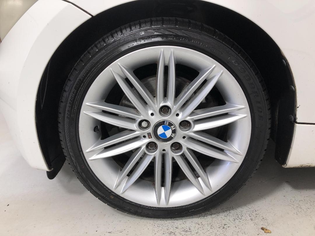 Photo '10' of BMW 120I Photo '10' of BMW 120I