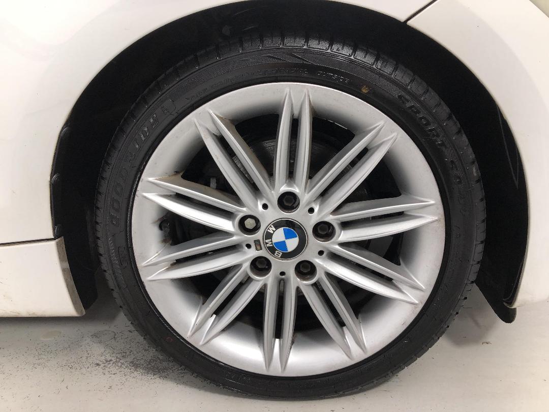 Photo '9' of BMW 120I Photo '9' of BMW 120I